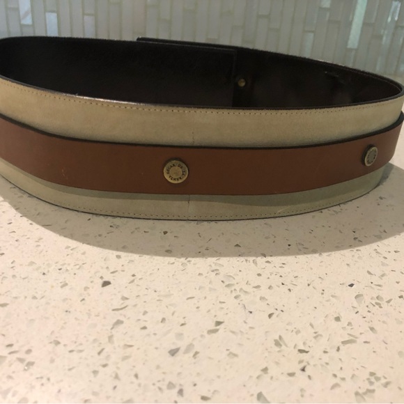 Oscar de la Renta - Picture 3 of 8